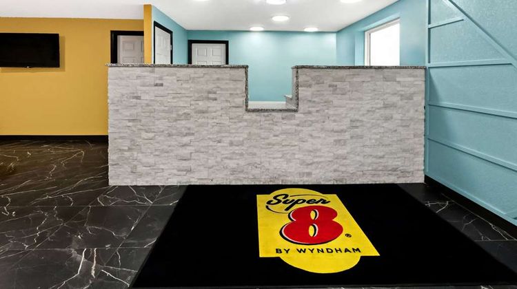 Super 8 Vandalia/Dayton Intl Airport Lobby