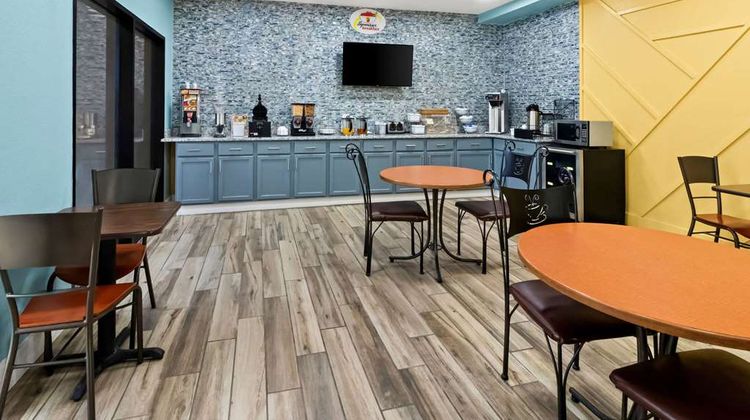 Super 8 Vandalia/Dayton Intl Airport Restaurant