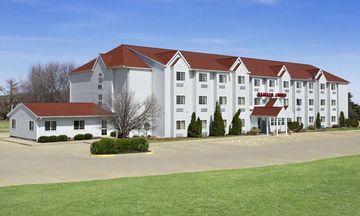 Ramada Limited Bloomington