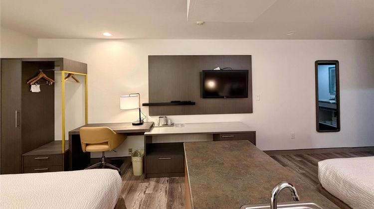 Ramada Limited Bloomington Room