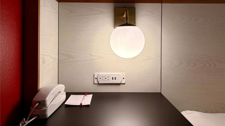 Ramada Limited Bloomington Room