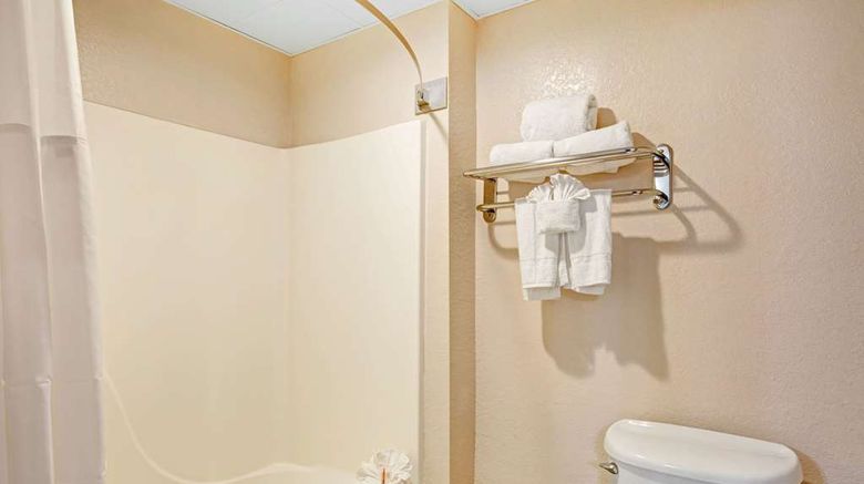 <b>Howard Johnson Galveston Room</b>. Images powered by <a href="https://iceportal.shijigroup.com/" title="IcePortal" target="_blank">IcePortal</a>.