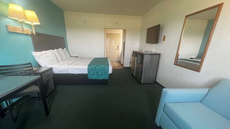 <b>Howard Johnson Galveston Room</b>. Images powered by <a href="https://iceportal.shijigroup.com/" title="IcePortal" target="_blank">IcePortal</a>.
