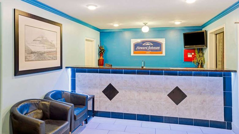<b>Howard Johnson Galveston Lobby</b>. Images powered by <a href="https://iceportal.shijigroup.com/" title="IcePortal" target="_blank">IcePortal</a>.