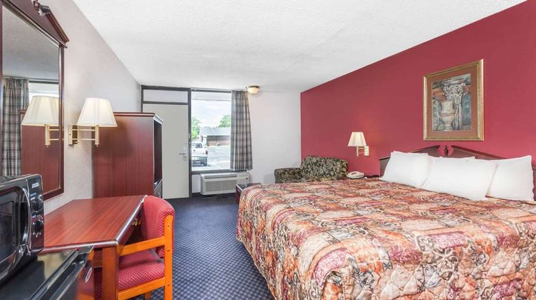 <b>Days Inn Martin Room</b>. Images powered by <a href="https://iceportal.shijigroup.com/" title="IcePortal" target="_blank">IcePortal</a>.
