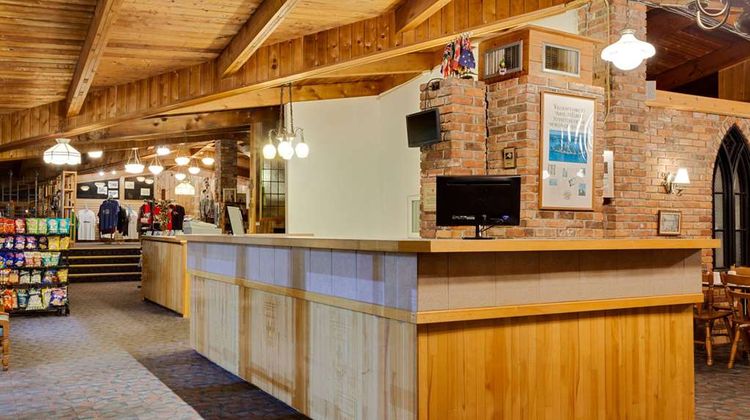 Ramada Gananoque Provincial Inn Lobby