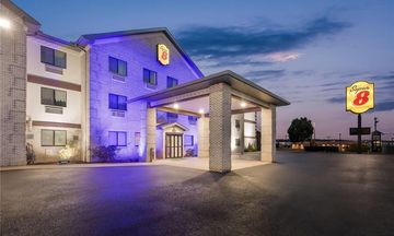 Super 8 Uniontown