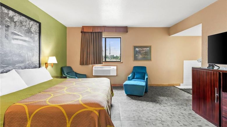 <b>Super 8 Uniontown Suite</b>. Images powered by <a href="https://iceportal.shijigroup.com/" title="IcePortal" target="_blank">IcePortal</a>.
