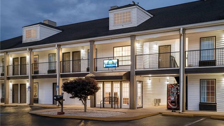 <b>Days Inn Spartanburg Exterior</b>. Images powered by <a href="https://iceportal.shijigroup.com/" title="IcePortal" target="_blank">IcePortal</a>.