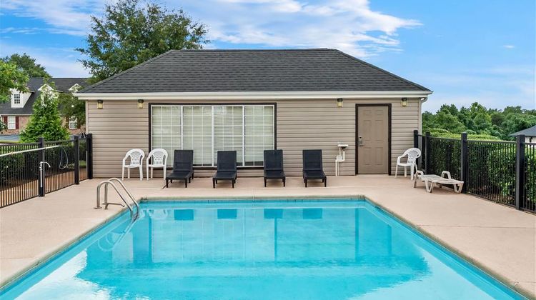 Days Inn Spartanburg Pool