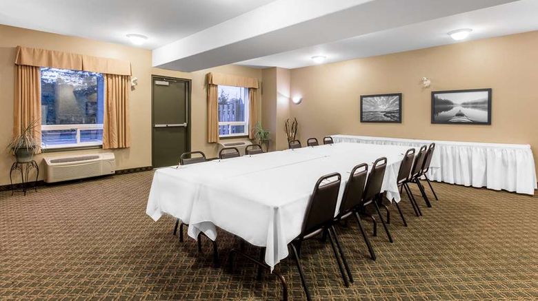 <b>Super 8 Amherst Meeting</b>. Images powered by <a href="https://iceportal.shijigroup.com/" title="IcePortal" target="_blank">IcePortal</a>.