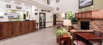 Super 8 Amherst Lobby