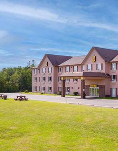 Super 8 Amherst