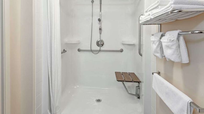<b>Super 8 Caraquet Room</b>. Images powered by <a href="https://iceportal.shijigroup.com/" title="IcePortal" target="_blank">IcePortal</a>.