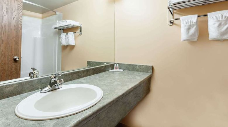 <b>Super 8 Caraquet Room</b>. Images powered by <a href="https://iceportal.shijigroup.com/" title="IcePortal" target="_blank">IcePortal</a>.
