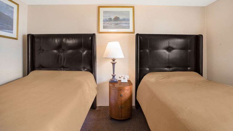 <b>Knights Inn Endwell/Binghamton Room</b>. Images powered by <a href="https://iceportal.shijigroup.com/" title="IcePortal" target="_blank">IcePortal</a>.