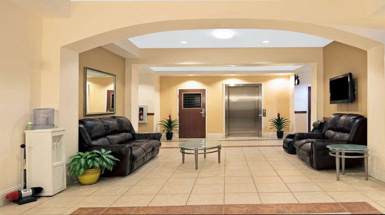 Super 8 Austin/Airport South Lobby
