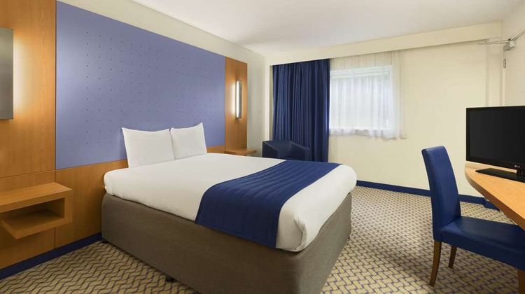 Ramada London North M1 Room