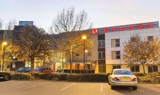 Ramada London North M1 Exterior