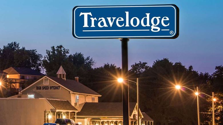 <b>Travelodge Airport Platte City Exterior</b>. Images powered by <a href="https://iceportal.shijigroup.com/" title="IcePortal" target="_blank">IcePortal</a>.