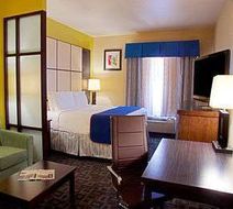 Super 8 Irving/DFW Apt/North Room