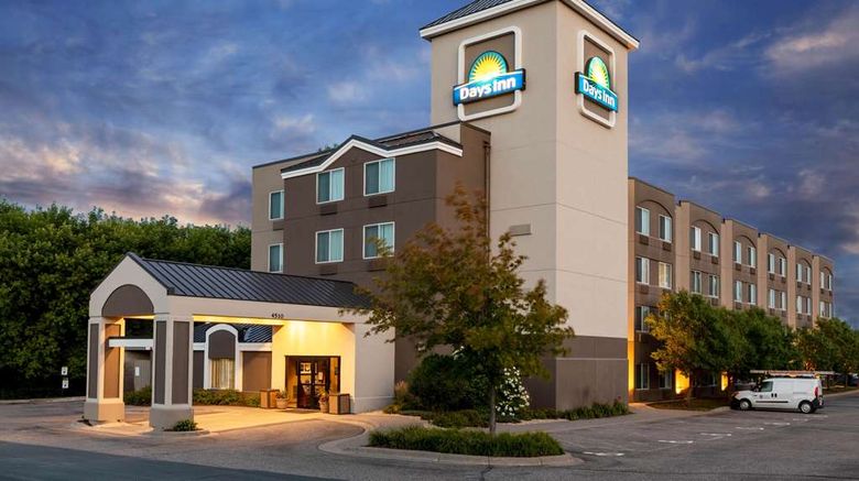 Days Inn Eagan near Mall of America Exterior. Images powered by <a href="https://iceportal.shijigroup.com" target="_blank" rel="noopener">Ice Portal</a>.