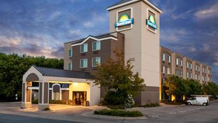 Days Inn Eagan near Mall of America