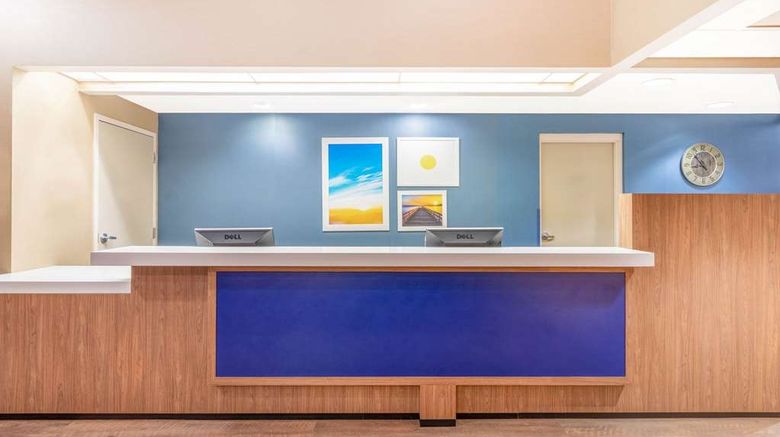 <b>Days Inn Eagan near Mall of America Lobby</b>. Images powered by <a href="https://iceportal.shijigroup.com/" title="IcePortal" target="_blank">IcePortal</a>.