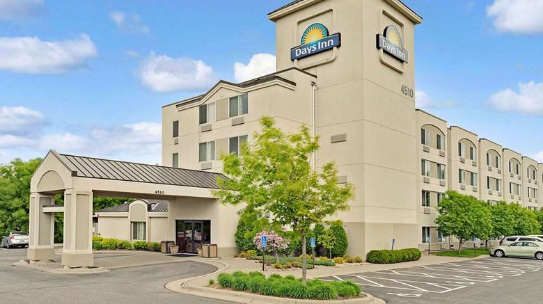 <b>Days Inn Eagan near Mall of America Exterior</b>. Images powered by <a href="https://iceportal.shijigroup.com/" title="IcePortal" target="_blank">IcePortal</a>.