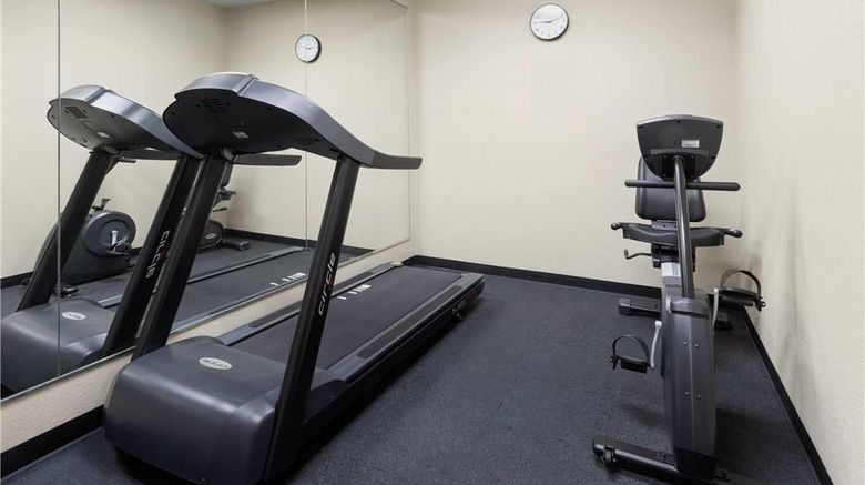 <b>Baymont by Wyndham Paw Paw Health</b>. Images powered by <a href="https://iceportal.shijigroup.com/" title="IcePortal" target="_blank">IcePortal</a>.