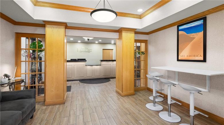 <b>Baymont by Wyndham Paw Paw Lobby</b>. Images powered by <a href="https://iceportal.shijigroup.com/" title="IcePortal" target="_blank">IcePortal</a>.