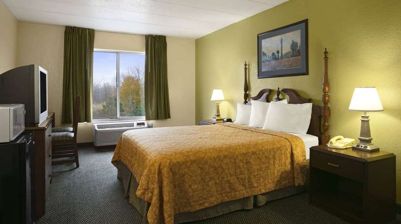 <b>Travelodge by Wyndham Lansing IL Room</b>. Images powered by <a href="https://iceportal.shijigroup.com/" title="IcePortal" target="_blank">IcePortal</a>.