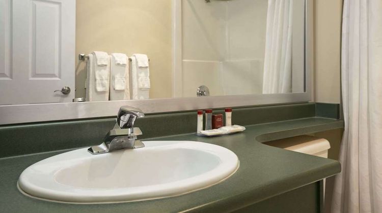Ramada Limited Merritt Room