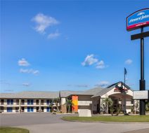 Howard Johnson Express Inn Savannah Exterior