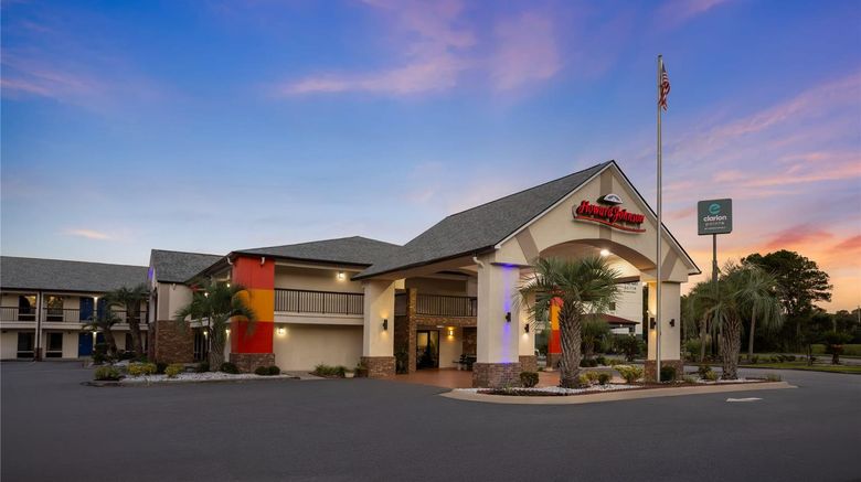 <b>Howard Johnson Express Inn Savannah Exterior</b>. Images powered by <a href="https://iceportal.shijigroup.com/" title="IcePortal" target="_blank">IcePortal</a>.