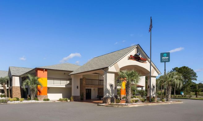 Howard Johnson Express Inn Savannah Exterior