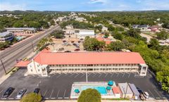 Super 8 Fredericksburg