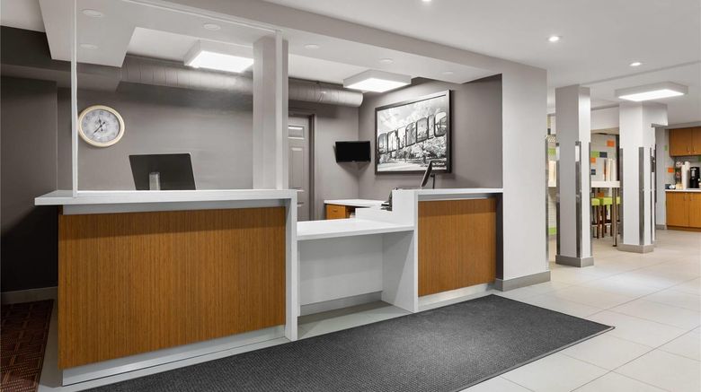 <b>Super 8 Sault Ste Marie Lobby</b>. Images powered by <a href="https://iceportal.shijigroup.com/" title="IcePortal" target="_blank">IcePortal</a>.
