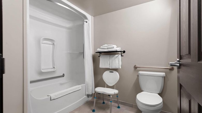 <b>Super 8 Sault Ste Marie Room</b>. Images powered by <a href="https://iceportal.shijigroup.com/" title="IcePortal" target="_blank">IcePortal</a>.