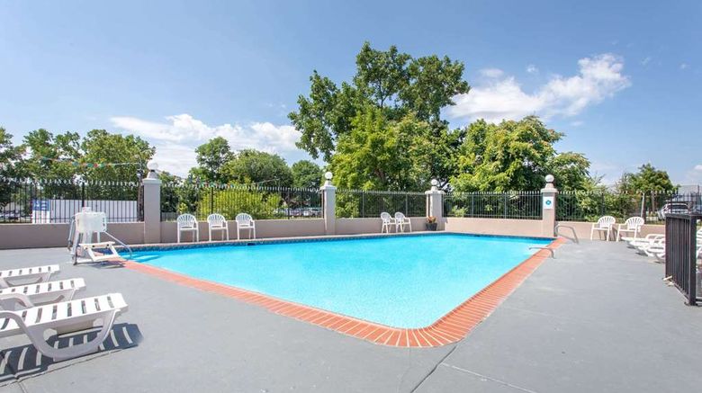 <b>Ramada Limited Cockeysville Pool</b>. Images powered by <a href="https://iceportal.shijigroup.com/" title="IcePortal" target="_blank">IcePortal</a>.