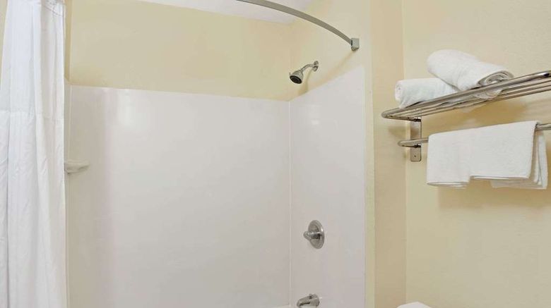 <b>Super 8 North Hollywood Room</b>. Images powered by <a href="https://iceportal.shijigroup.com/" title="IcePortal" target="_blank">IcePortal</a>.