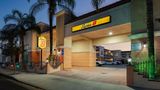 Super 8 North Hollywood Exterior