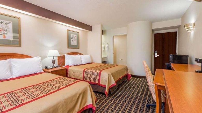 <b>Days Inn Yadkinville Room</b>. Images powered by <a href="https://iceportal.shijigroup.com/" title="IcePortal" target="_blank">IcePortal</a>.