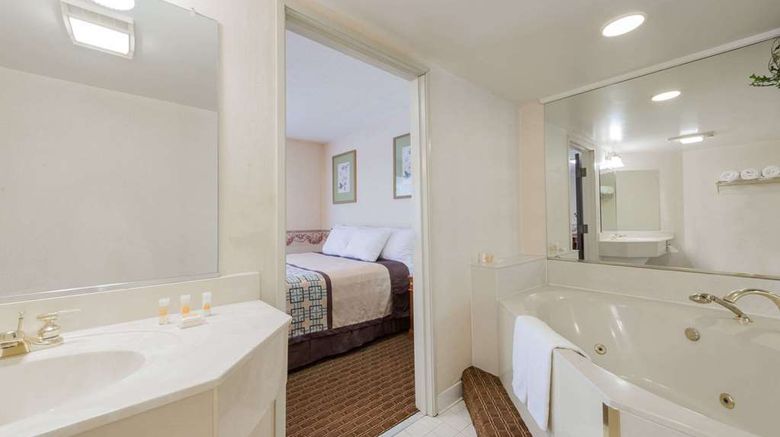 <b>Days Inn Yadkinville Suite</b>. Images powered by <a href="https://iceportal.shijigroup.com/" title="IcePortal" target="_blank">IcePortal</a>.