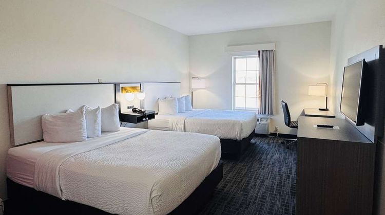 Ramada Sparta/At Speedway Room