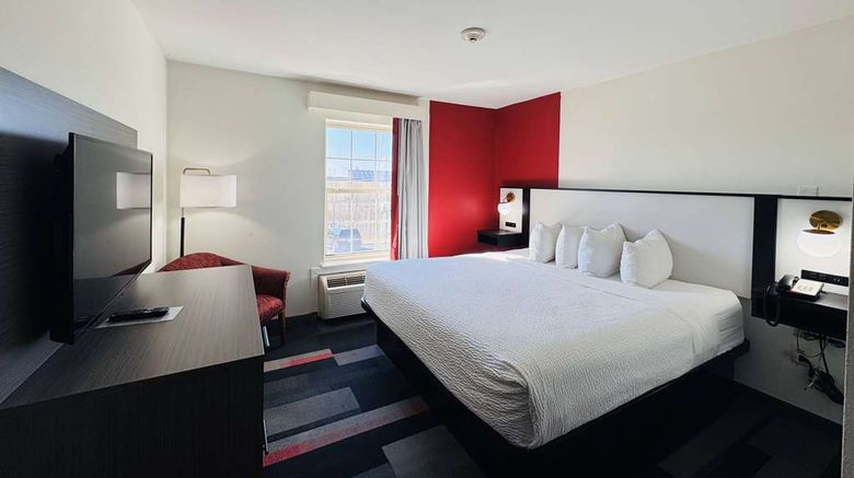 <b>Ramada Sparta/At Speedway Room</b>. Images powered by <a href="https://iceportal.shijigroup.com/" title="IcePortal" target="_blank">IcePortal</a>.
