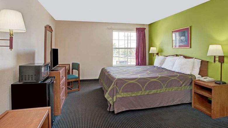 <b>Super 8 Louisville/Expo Center Suite</b>. Images powered by <a href="https://iceportal.shijigroup.com/" title="IcePortal" target="_blank">IcePortal</a>.