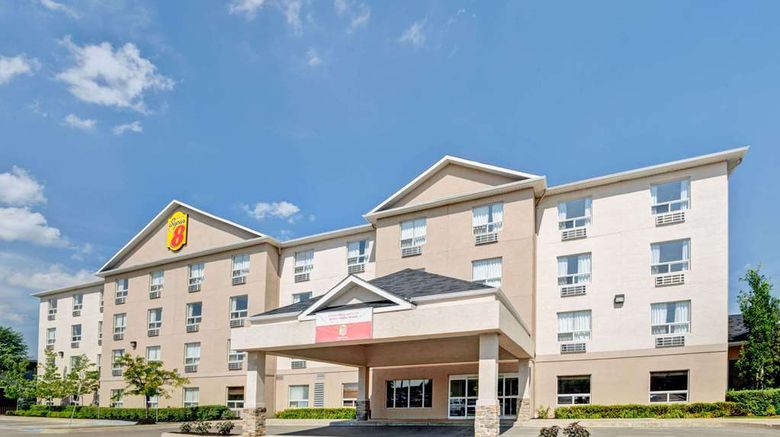 Super 8 Barrie Exterior. Images powered by <a href="https://iceportal.shijigroup.com" target="_blank" rel="noopener">Ice Portal</a>.