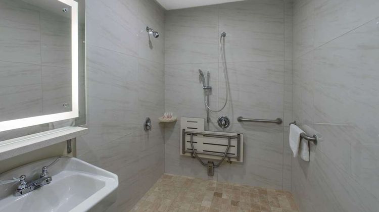 Ramada Culver City Room