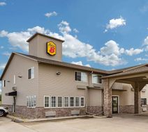 Super 8 Fort Dodge Exterior